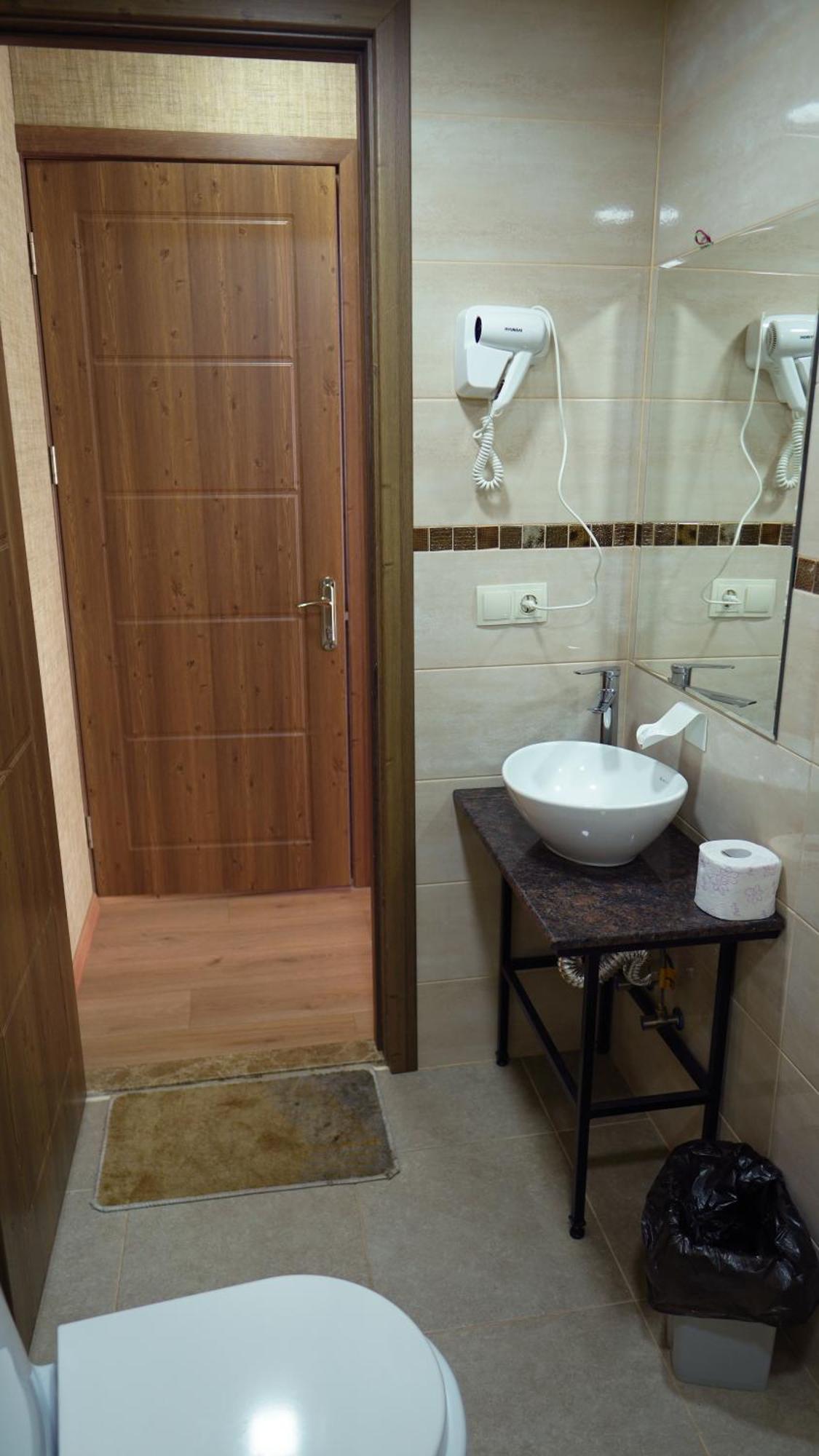 Archil And Nino Gigauri Guest House Kazbegi Eksteriør bilde